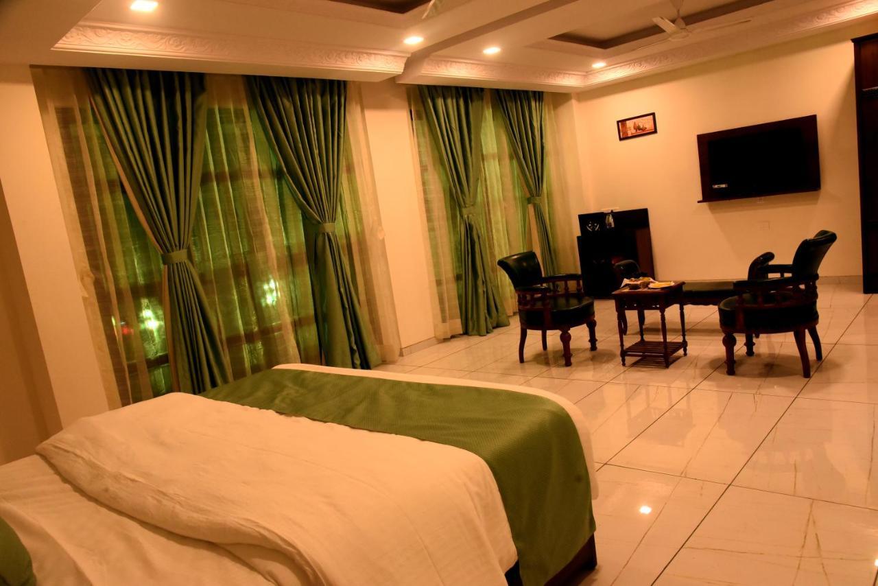 Vits Excellensea Karde Beach Dāpoli エクステリア 写真