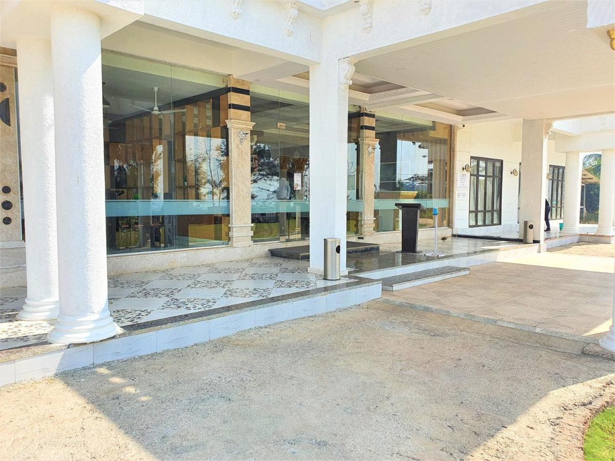 Vits Excellensea Karde Beach Dāpoli エクステリア 写真